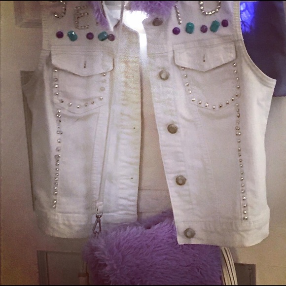 Everything - Picture 3 of 4